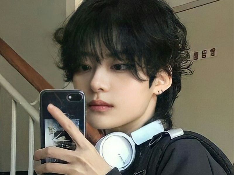 Stylish hair korean style men fashion look