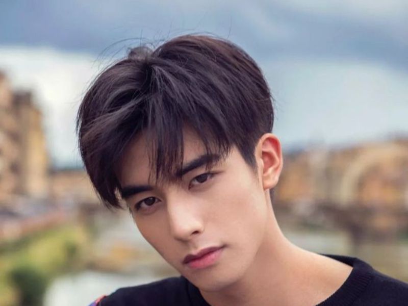 `How to choose the right Korean hairstyle for boys according to face shape`
